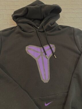 Mamba Kobe Bryant Nike Men’s Black DriFit Hoodie with Purple Mamba Logo L